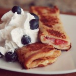Francuskie tosty z truskawkami – Amerykańskie śniadanie